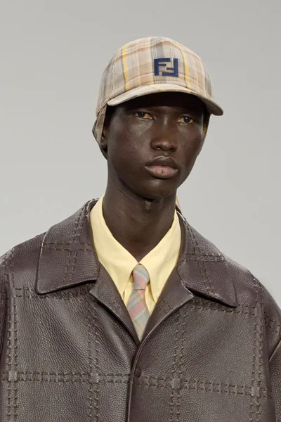 Look 38